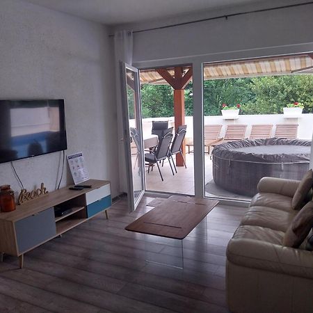 Vila Brig 108 - Private Swimming Pool And Jacuzzi Rijeka Zewnętrze zdjęcie